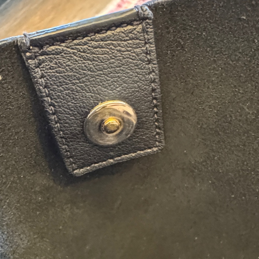 Saint Laurent Black Tote Bag - Picture 15 of 16